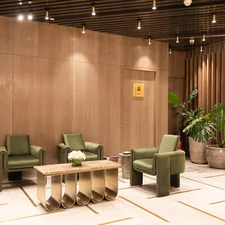 Taj Lands End-3