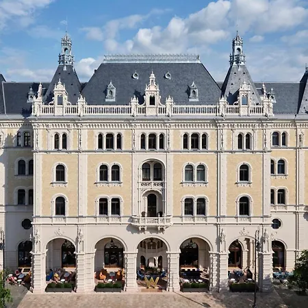 W Budapest-2