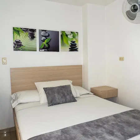 Hotel Alcaravan Medellin-3