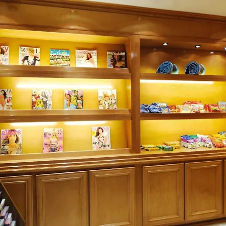 Beverly Hills Plaza Hotel & Spa-2
