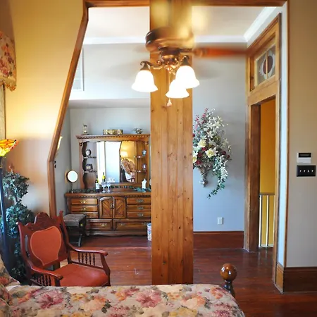 Hh Whitney House - A Bed & Breakfast On The Historic Esplanade-2