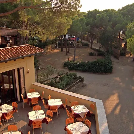 Camping Lacona Pineta-2