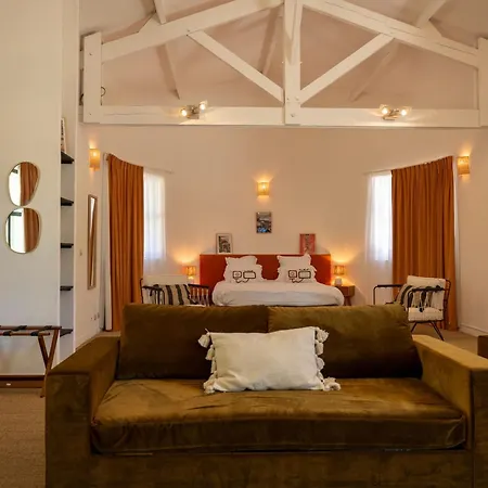Boutique Hotel La Baignoire-3