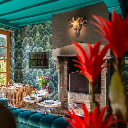 Exclusive Suites The Secret Garden-3