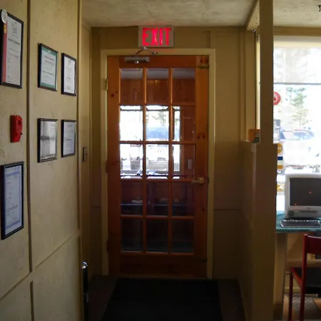 Lakeview Motel-3