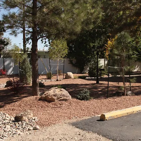 Super 8 By Wyndham Montrose-3