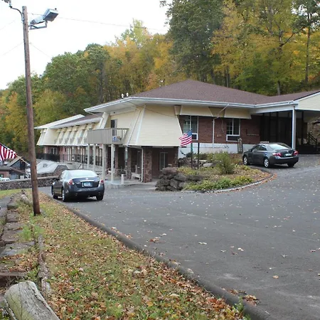Passport Inn And Suites - Middletown-2