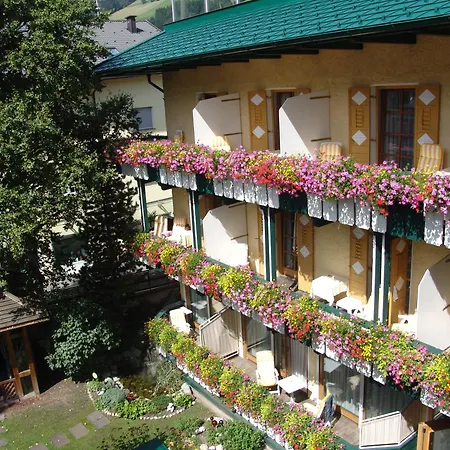 Hotel Cavallino Bianco - Weisses Roessl-3