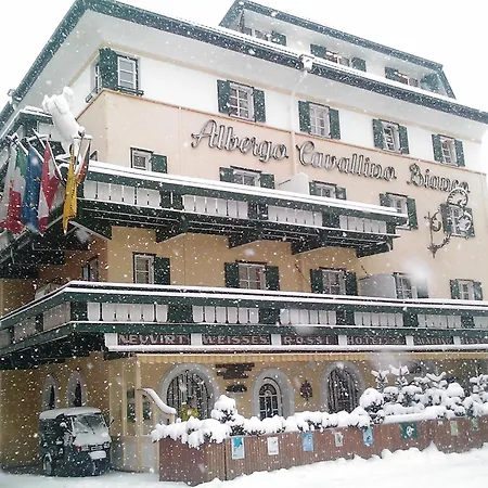 Hotel Cavallino Bianco - Weisses Roessl-2
