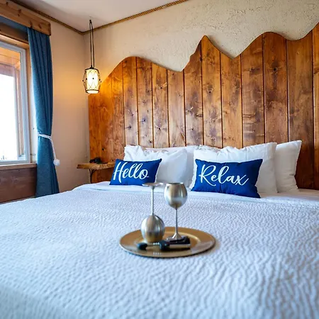Homer Inn & Spa-3