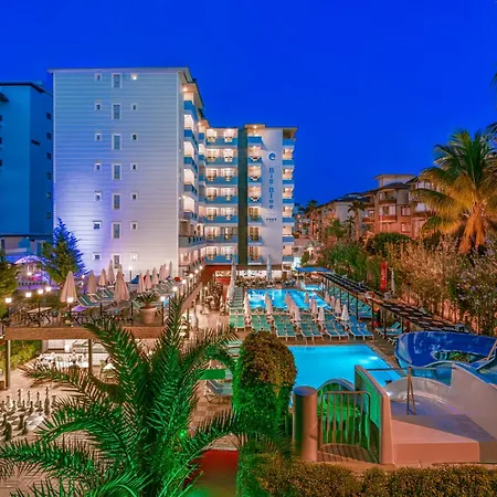Club Big Blue Suit Hotel-3