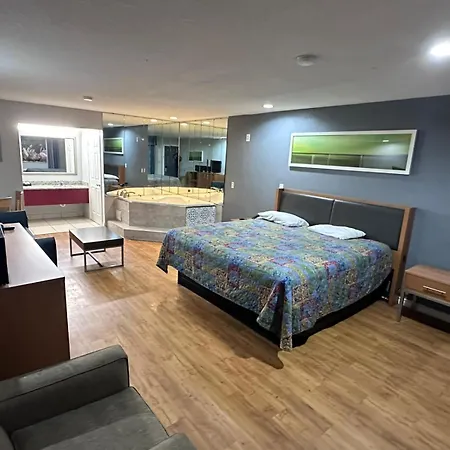 Mustang Inn And Suites-3
