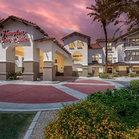 Hampton Inn & Suites Phoenix-Goodyear-3
