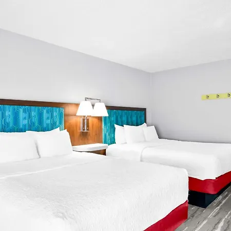 Hampton Inn South Heritage Park-2