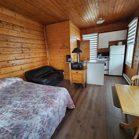 Motel Et Chalets Bo-Fleuve Evangeline-3