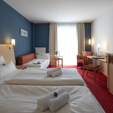 Hotel Mainpromenade ***S-2