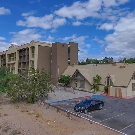 Hotel 505-3