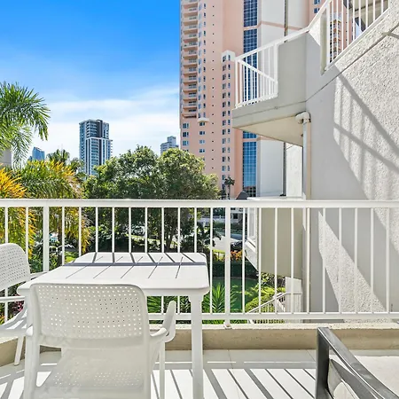 Markham Court-2