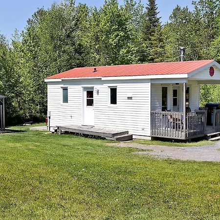 Aux Pignons Rouges Camping & Chalets-3