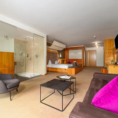 Superior Wellnesshotel Mein Almhof 4 S-3