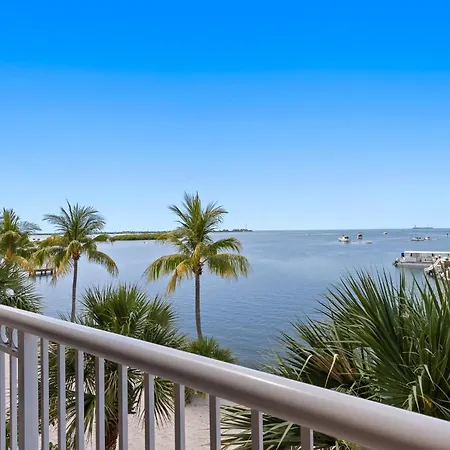 Beachside Resort & Residences-3