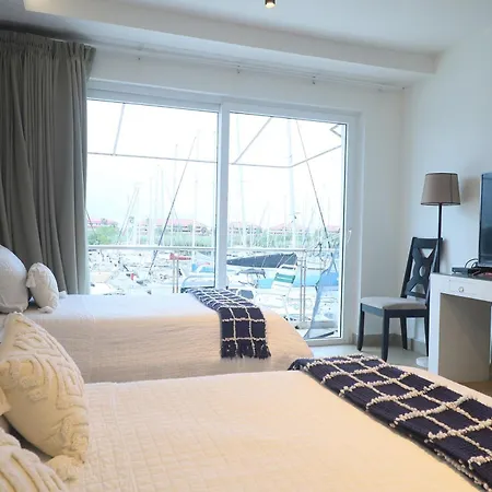 Marina Hotel At Shelter Bay-2