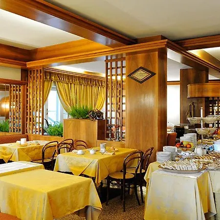 Hotel Touring-2