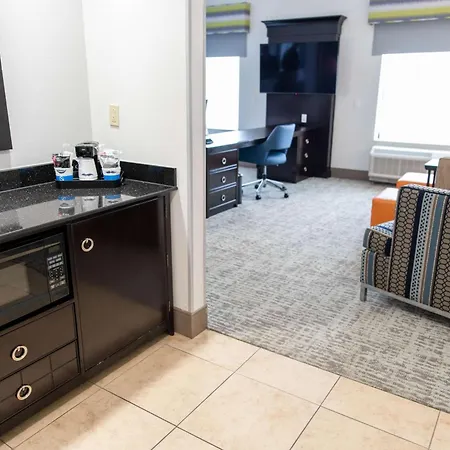 Hampton Inn & Suites Effingham-2