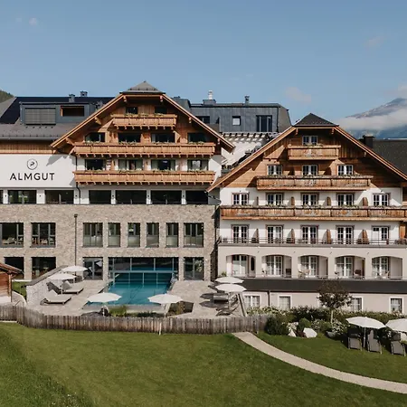 ALMGUT - Mountain Wellness Hotel-3