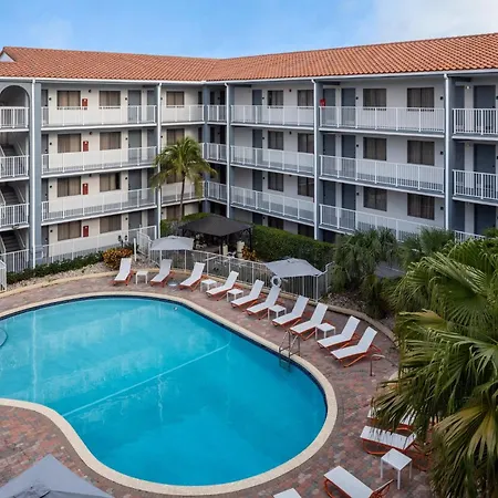 Holiday Inn & Suites Boca Raton - North-2