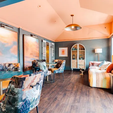 Ellery Hotel Provincetown-2