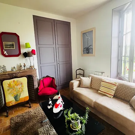 Château de la Thibaudière - Chambre de la Reine-2