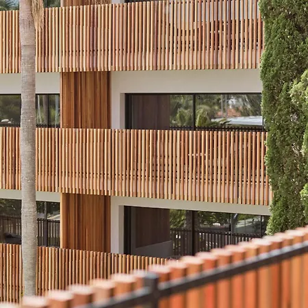 Las Gaviotas Suites Hotel & Spa-3