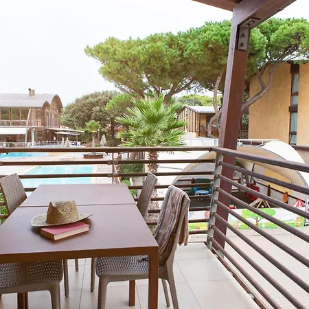 Canado Family Hotel-2