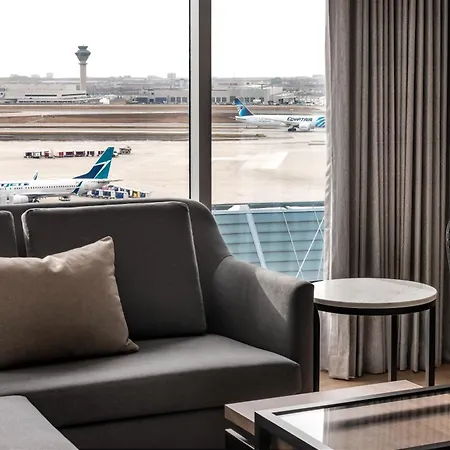Sheraton Gateway Hotel In Toronto International Airport-3