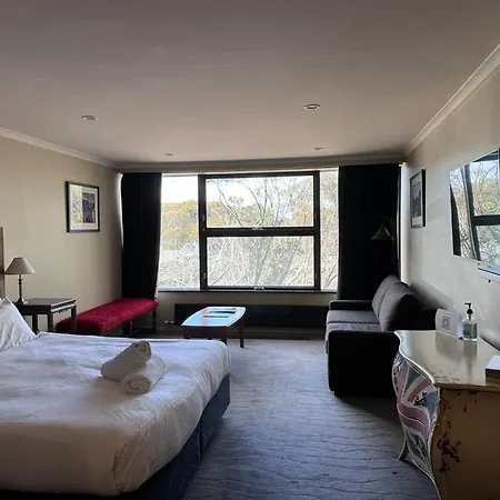 Mt Buller Chalet Hotel & Suites-2