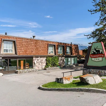 Tonquin Inn-2