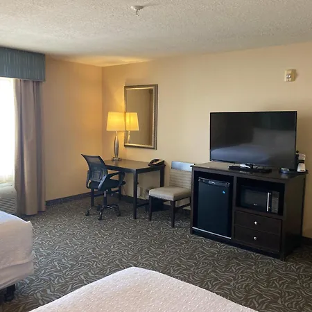 Hampton Inn & Suites Carlsbad-3