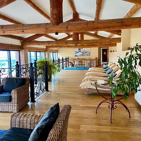 Domaine Saint-Roch Hotel Spa-2