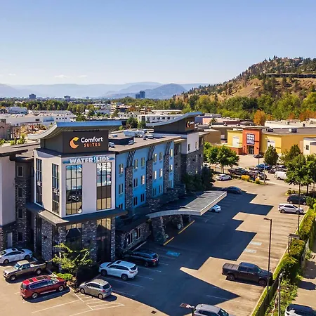 Comfort Suites Kelowna-3