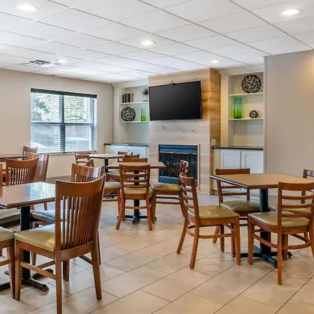 Country Inn & Suites By Radisson, Rossford - Toledo South-2