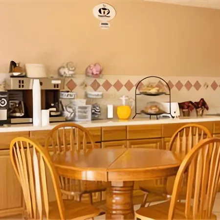 Super 8 By Wyndham Lake Havasu City-3