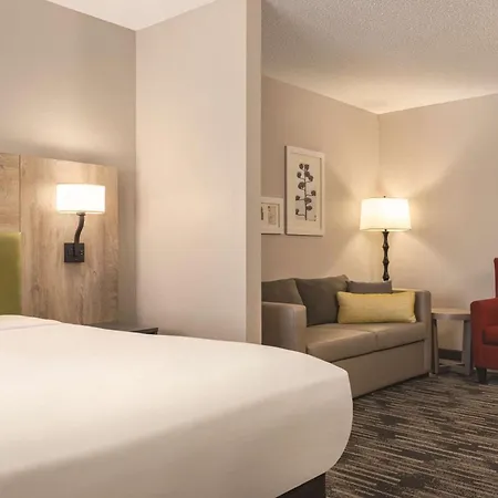 Country Inn & Suites By Radisson, St Cloud East, Mn-3