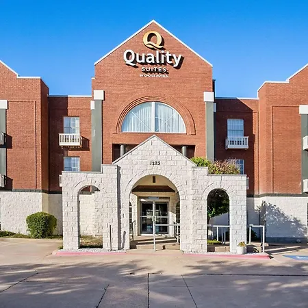 Quality Suites Irving-Las Colinas-2