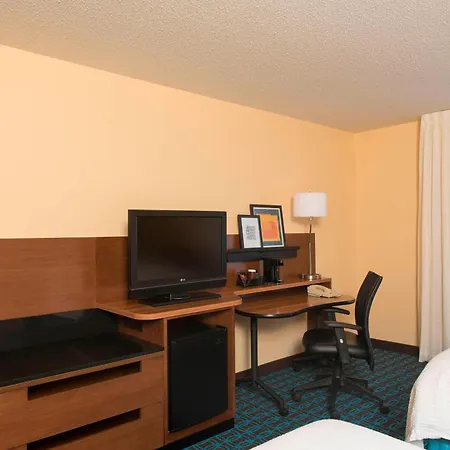 Fairfield Inn And Suites By Marriott Chicago St. Charles-3