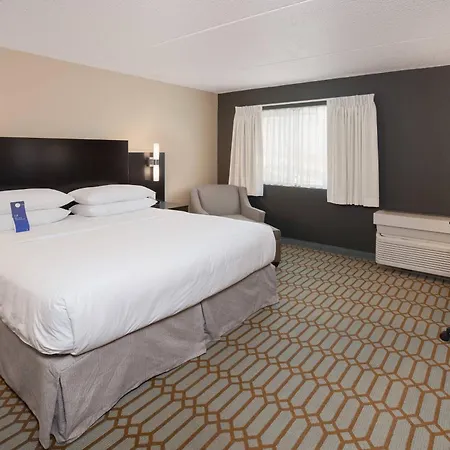 Delta Hotels By Marriott Fargo-3