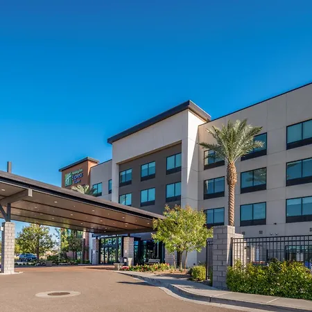 Holiday Inn Express & Suites - Gilbert - Mesa Gateway Airport-2