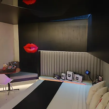 Motel Studio A-3