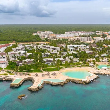 Tracadero Beach Club & Holidays Rentals-2