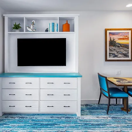 Compass By Margaritaville Hotel Pigeon Forge-2
